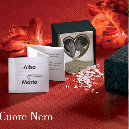 http://www.cosasdeboda.com/invitaciones-de-boda-exclusivas-c-39_60.html